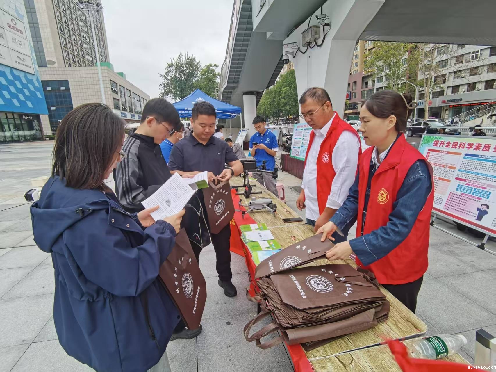 1155169561987972.jpg 1155169561987972.jpg